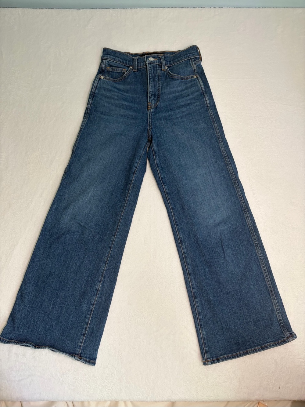 Veronica Beard Taylor Wide-Leg Crop High Rise Jeans